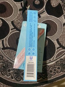 Closeup Sonic Expert Toothbrush
