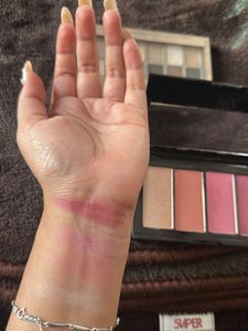 Maybelline Combo Eyeshadow And Blush Pallet 😍😍