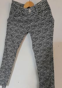 Black White Combination Jeans 👖 (Women's)