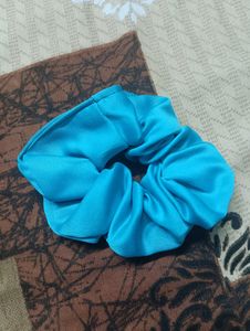 3 Soft Hair Scrunchies
