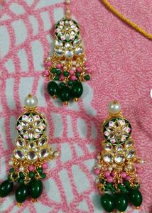 Stunning Kundan Jewellery Set