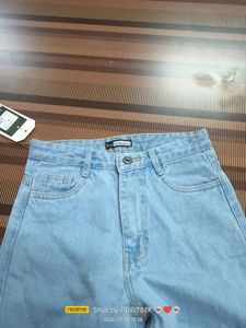 (N-49) 28 Size Straight Denim Jeans
