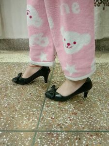 Black Glossy Heels Bellies