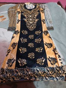 Elegant Velvet Wedding mirror printed  Kurti Set