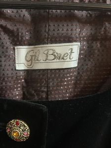 Classy Velvet Ladies Blazzer