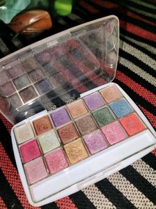 M&amp;M Eyeshadow Palette