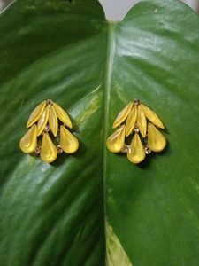 Vintage Yellow Floral Earrings