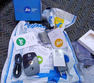 Jio Hotspot Router 4g M2s like new