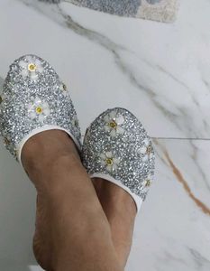 totly new Sparkling White Jutti