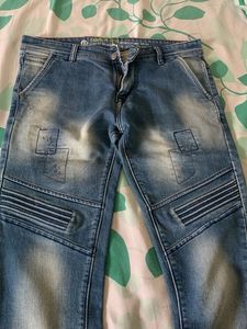 Distressed Wash Denim Jeans