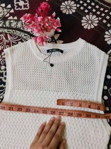 woolen sleeves top.