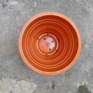 Set of 4 Plastic Flower Pots