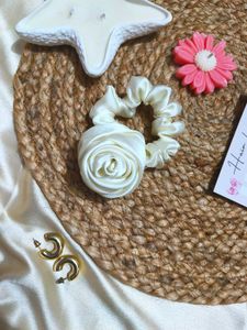 Rosette Scrunchie
