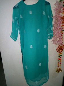 Lucknavi Chickenkari Kurti With Attach Lining