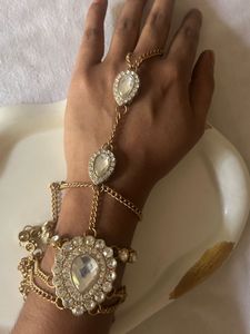 Kundan Look Haathphool