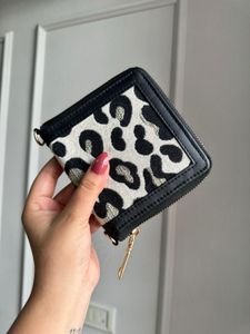 Wallet Sling( Does Not Come With Sling Chain)