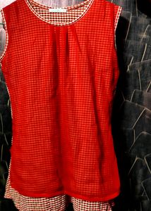FASHIONABLE RED TOP