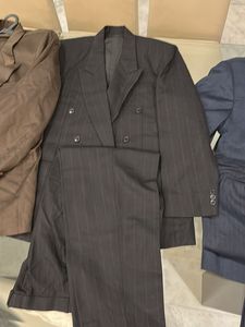 Men&#39;s Suit Bundle - Various Colors &amp; Styles