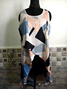 Abstract Print Sleeveless Top L/XL 38-40 in