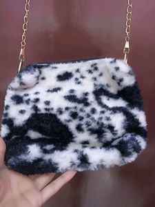 New Sling Bag (Without Tag)