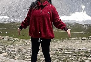 Trendy Partywear Women Sweaters