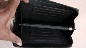 Cross women&#39;s zip around wallet