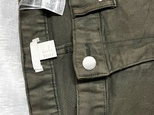 H&amp;M Olive Shorts