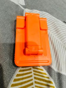 PORTABLE MOBILE STAND