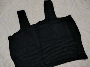 black crop top for winter