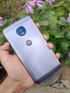 Motorola E4 Plus (3/32)