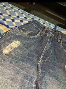 Mom fit ripped jeans