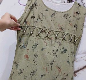 Stylish Green Sleeveless Top