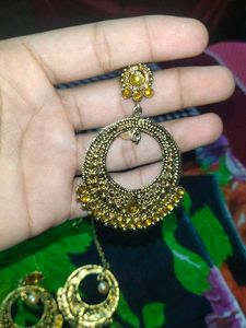 Earrings With Mang teeka!!!