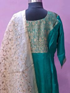 Elegant Green Kurta Set Of 3