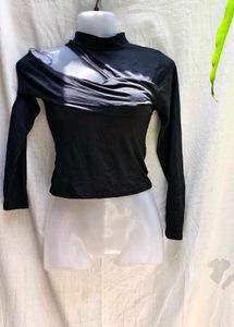 1456. CUTE MINI TOP