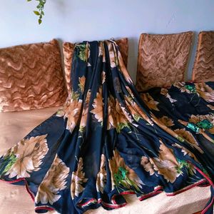 🛍️Floral Print Saree⭐⭐⭐⭐⭐
