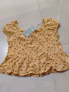 Beautiful Mustard Top 🫶✨