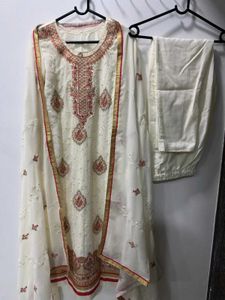 Off-White Pakistani Pant Suit Set