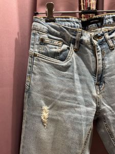 Vero Moda Ripped Light Wash Jeans