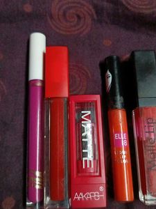 Comboo Of 5 Lipsticks