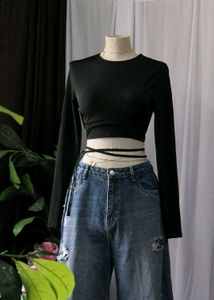 H&M Black Long Sleeve Crop Top