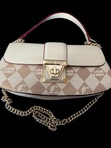 Louis Cardy Chain Shoulder Bag