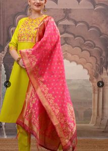 Lime Green Embroidered Kurti Set ( M Size )
