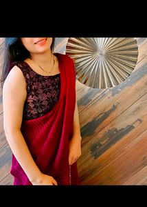 Elegant Maroon Saree with stitched blouse nd belt✨