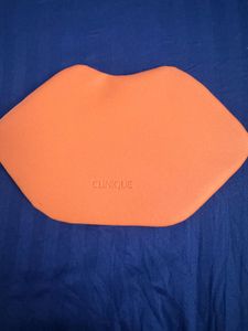 Clinique Exfoliating Scrub