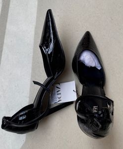 🖤ZARA Heeled Shoes with AnkleStrap