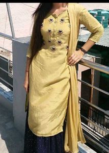 Price 💧Elegant Embroidered Sharara Suit