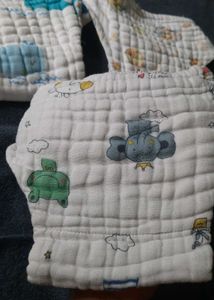 Baby muslin diapers