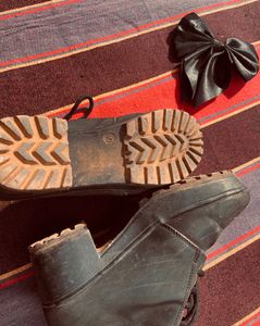 Very Cheap Price Boot Available