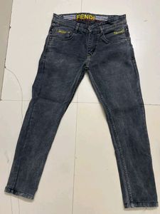 Trendy Grey Shaded Jean 🖤🤍🖤